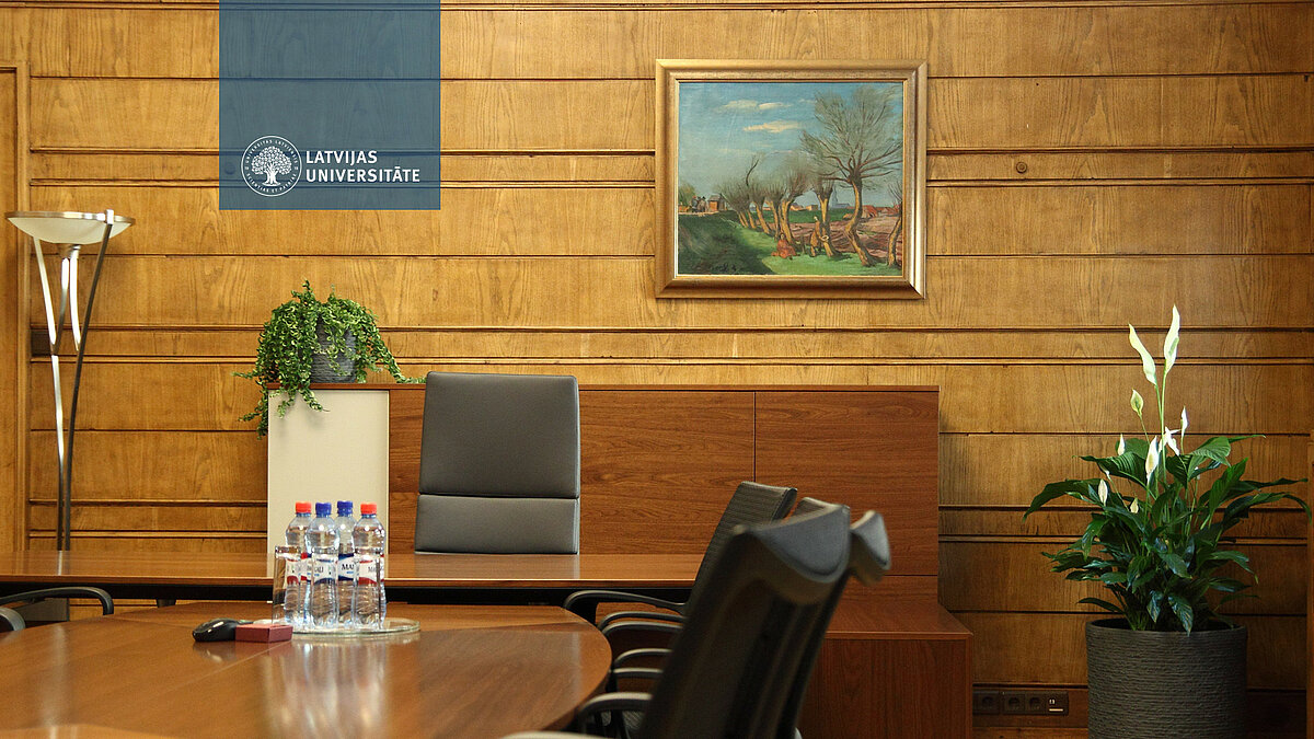 Latvijas Universtiāte_Apaļā galda diskusija_fons 30